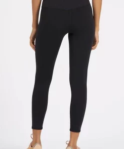 Vuori Clothing Activewear Vuori Rib Studio Legging In Black 7 Vuori Clothing Activewear Vuori Rib Studio Legging In Black
