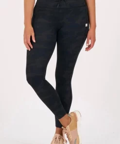 Vuori Clothing Vuori Daily Legging In Black Camo