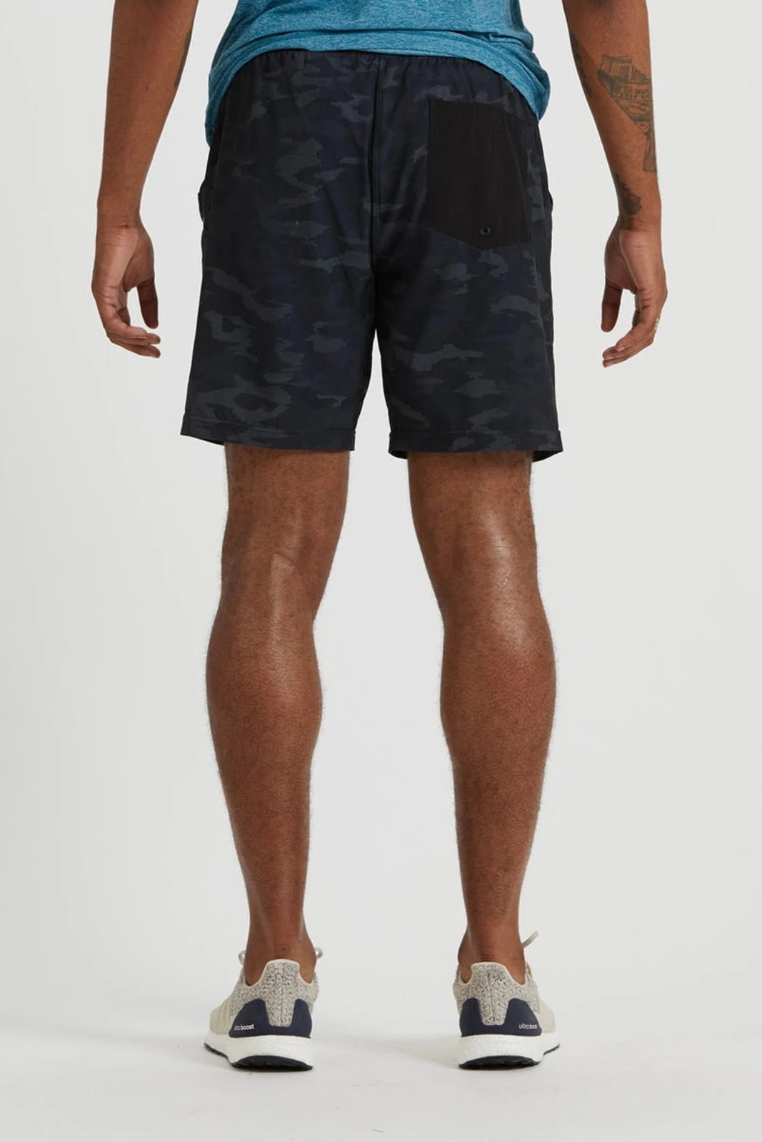 Vuori Clothing Vuori Kore Short In Black Watercolor Camo Vuori Clothing 4 Vuori Clothing Vuori Kore Short In Black Watercolor Camo Vuori Clothing
